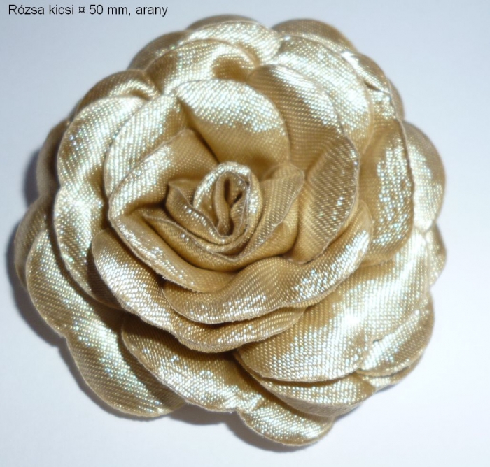 Szatén virág. Párnázott, szív alakú szirmokból, rózsa (közepes) 280 Ft/db (5 db)
